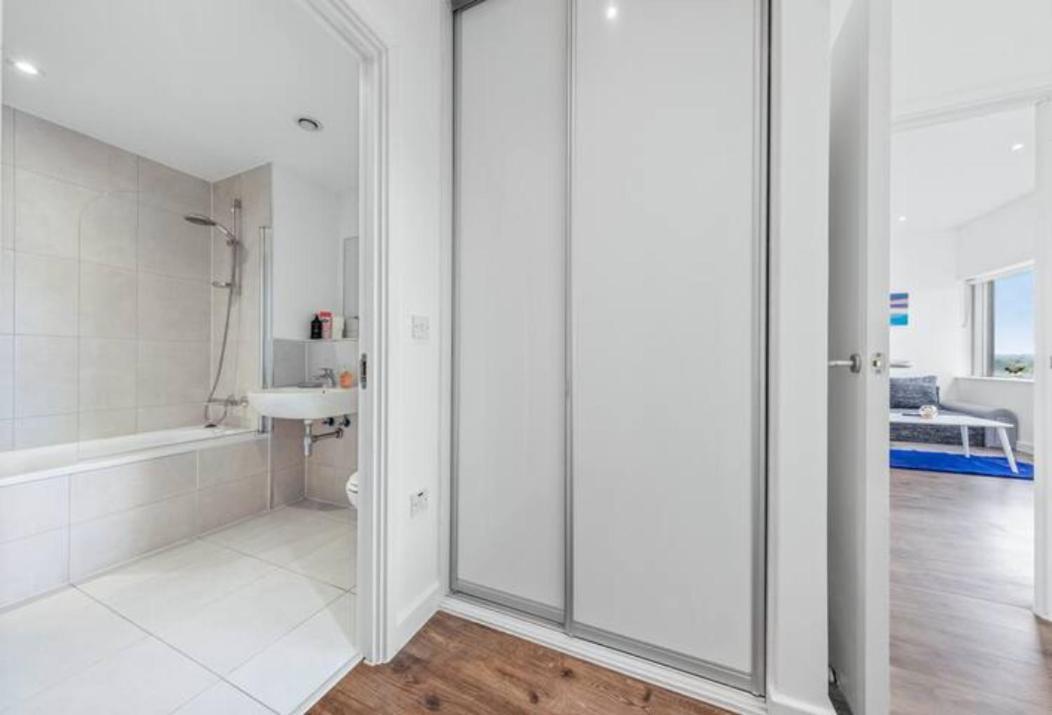 Delta 2 Bedroom Flat In London Dp102 크로이던 외부 사진